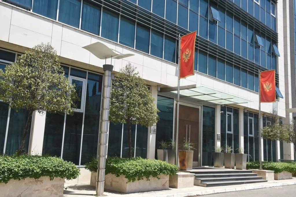 Šta donosi Etički kodeks iz zakona o Vladi?