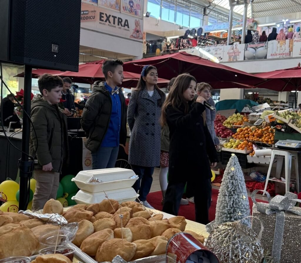 “Zimska trpeza” počela uz dječiji hor “Zvjezdice”