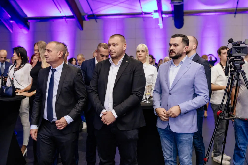 Krstović: TV Podgorica izrasta u simbol objektivnosti i odgovornog novinarstva