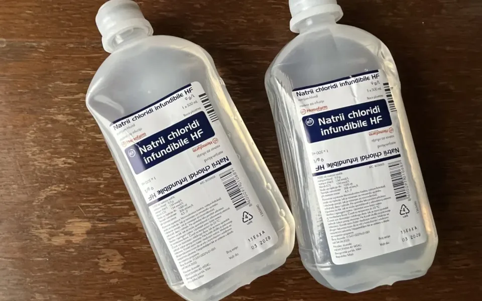 Stižu nove isporuke fiziološkog rastvora, biće dostupan i u apotekama