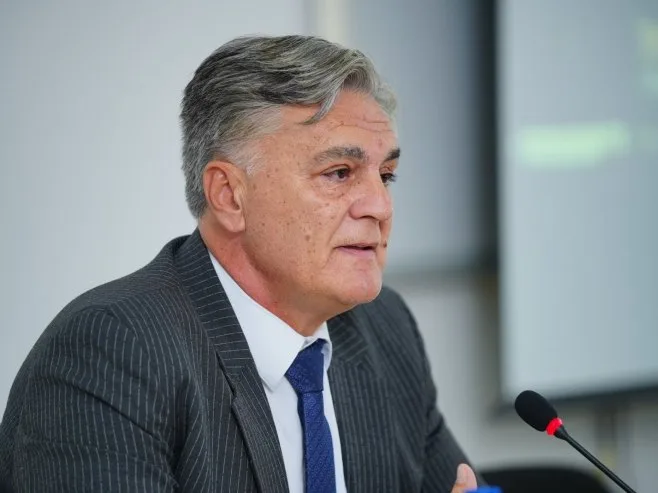 Ko je Siniša Karan: Od policijskih hodnika do trke za predsjednika