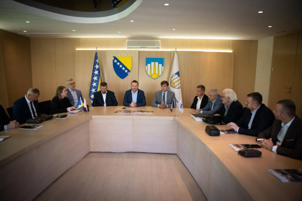 Azemović: U Sarajevu dogovoreni novi modeli saradnje sa dijasporom i lokalnim zajednicama