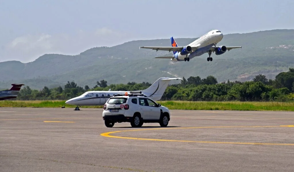 Tivat ovog ljeta povezan sa još dvije atraktivne destinacije: Avionom direktno do Amsterdama i Madrida