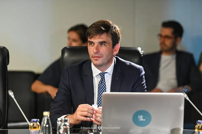 Azemović: Prekid projekcije filma na albanskom jeziku nedopustiv čin netrpeljivosti i mržnje