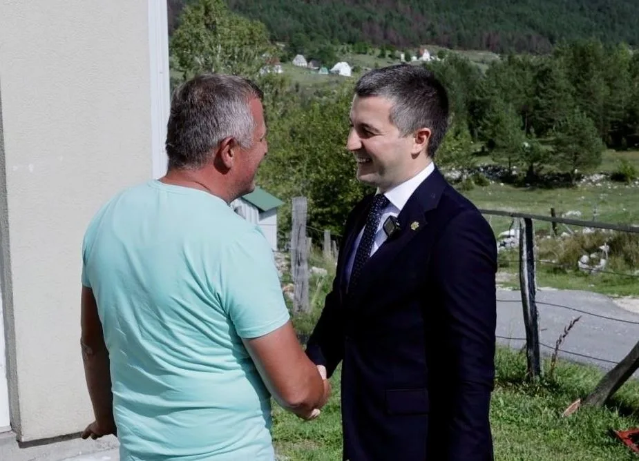 Bečić: Raste povjerenje u politiku koja ne trguje vrijednostima, što su glasniji napadi – to je jasnije da je država na pravom putu