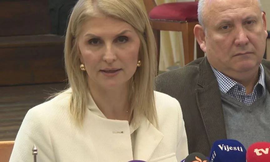 Vučurović traži da se poništi odluka o njenoj smjeni