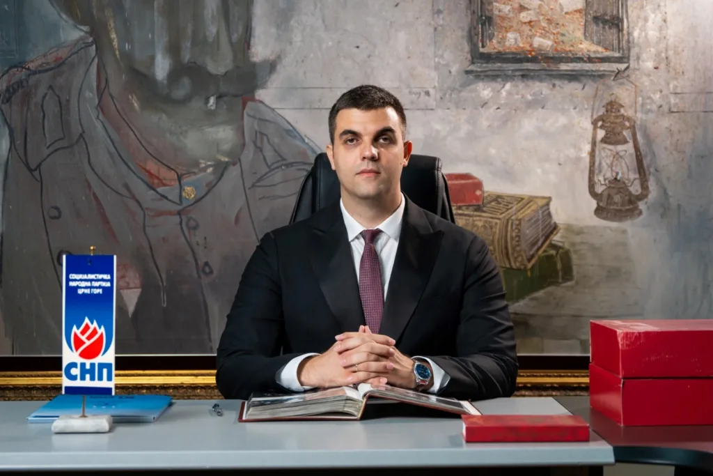 Božović: Država mora da se izbori za istinu i pravdu za stradale u Lori