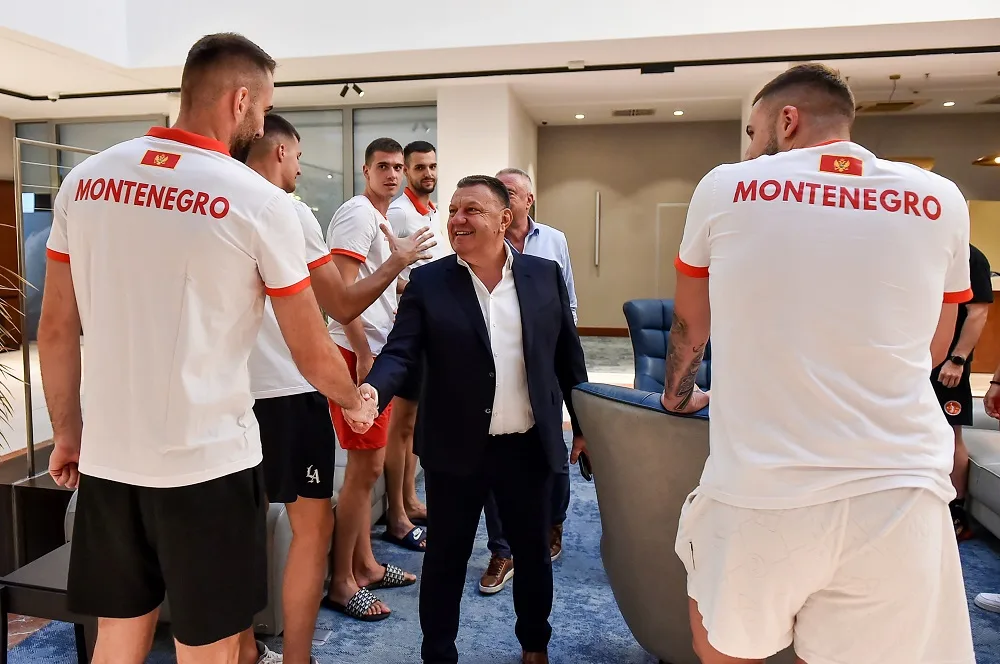 Bokan posjetio crnogorske košarkaše u Baru