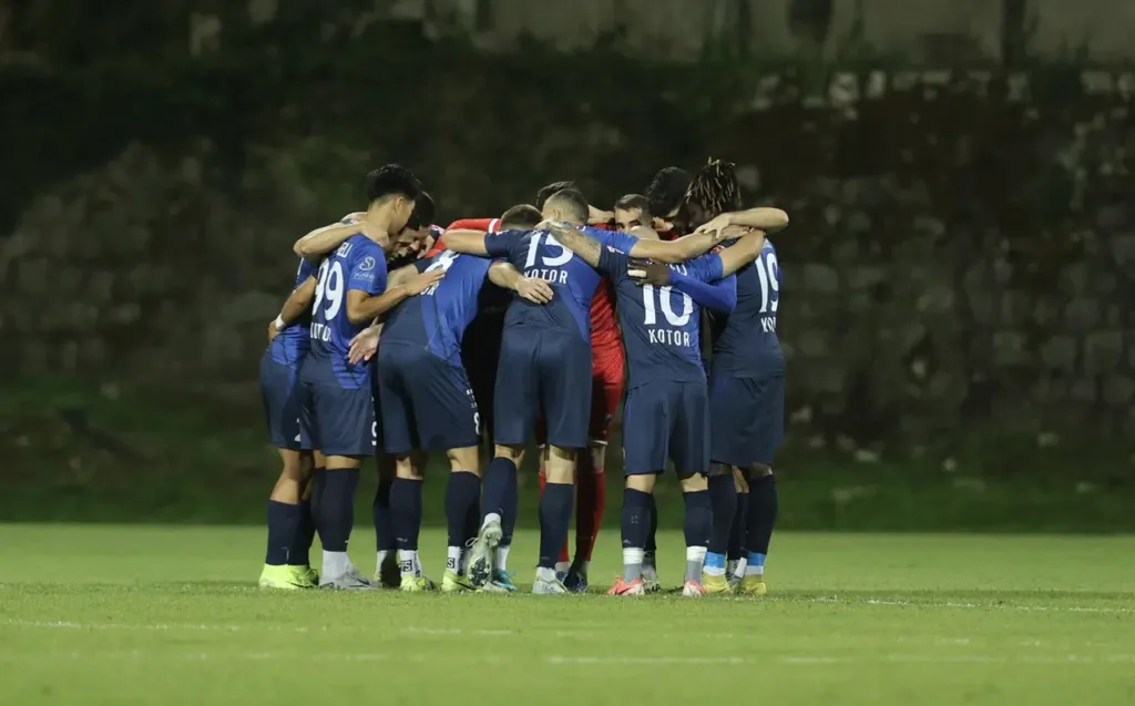 Bokelj ubjedljiv protiv Grblja