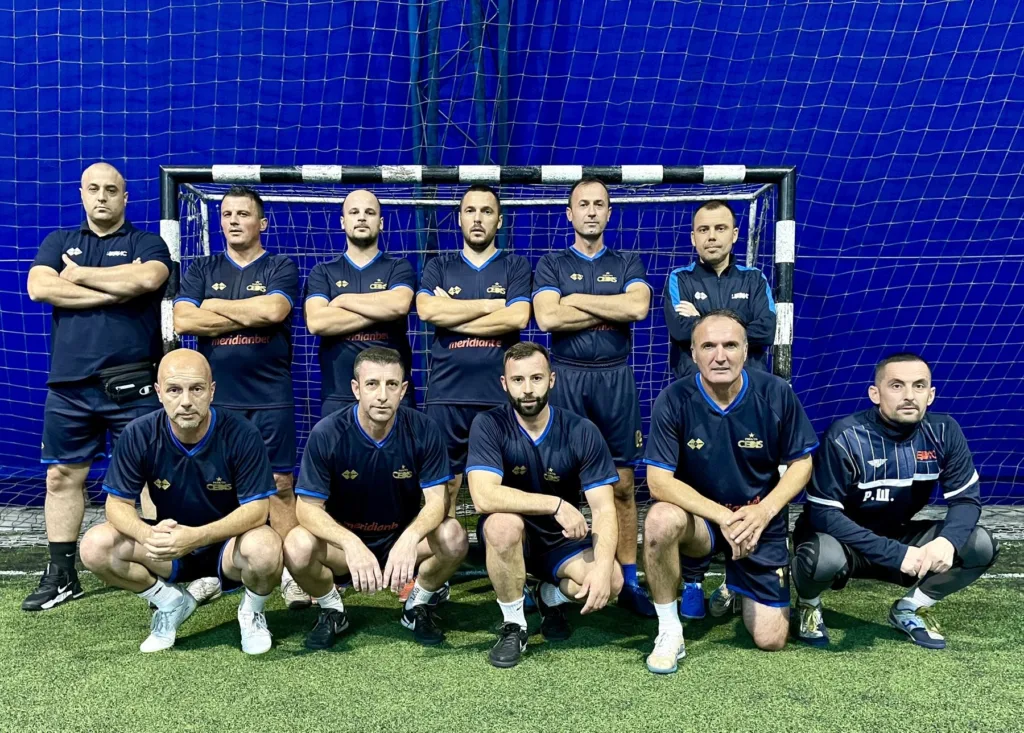 Nelt MNE usamljen na vrhu