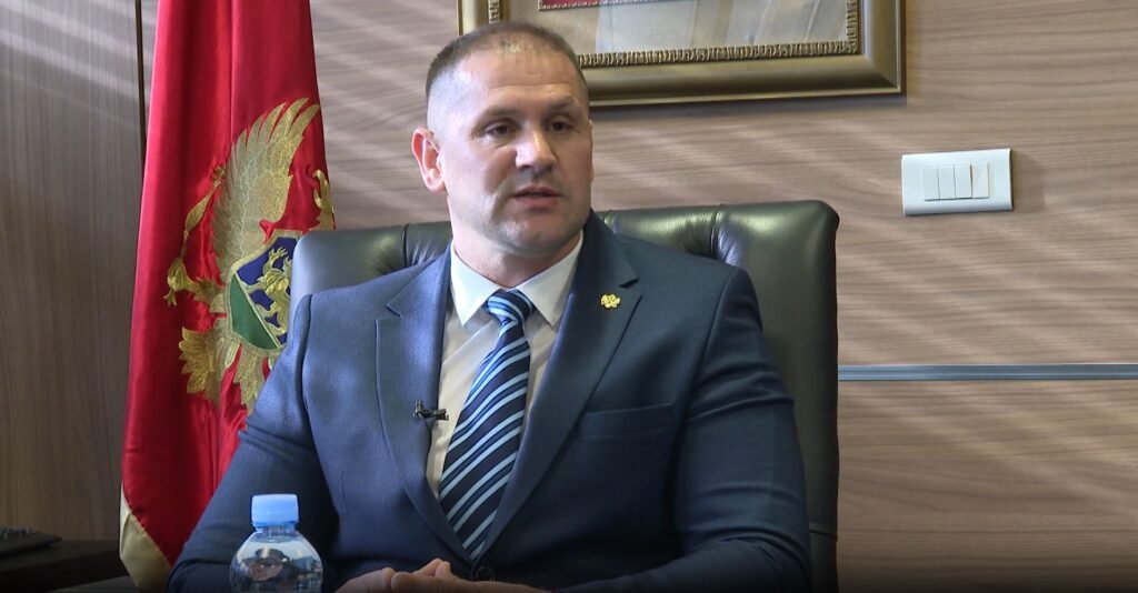 Šćepanović: Policajci izričito zahtijevali da pretresanje otpočne noću