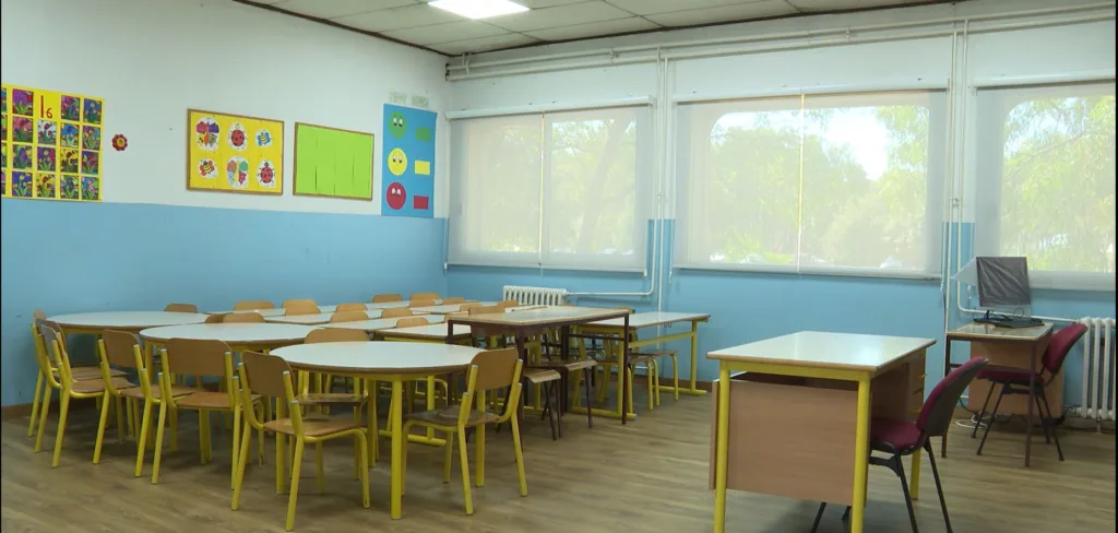 (VIDEO) OŠ ”Radojica Perović”: Prvake i ostale osnovce dočekaće renovirani kabineti