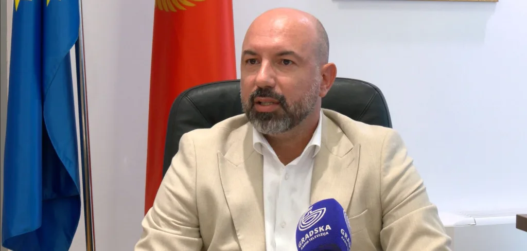 (VIDEO) Vučićević: Planirane rekonstrukcije podvožnjaka na Zlatici, Bokeške i Ulice Radovana Zogovića