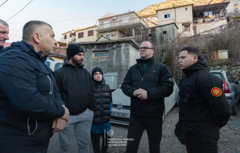 Ćulafić obišao poplavljena područja: Situacija bolja, ostajemo u pripravnosti; Oko 30 objekata u zoni povećanog rizika