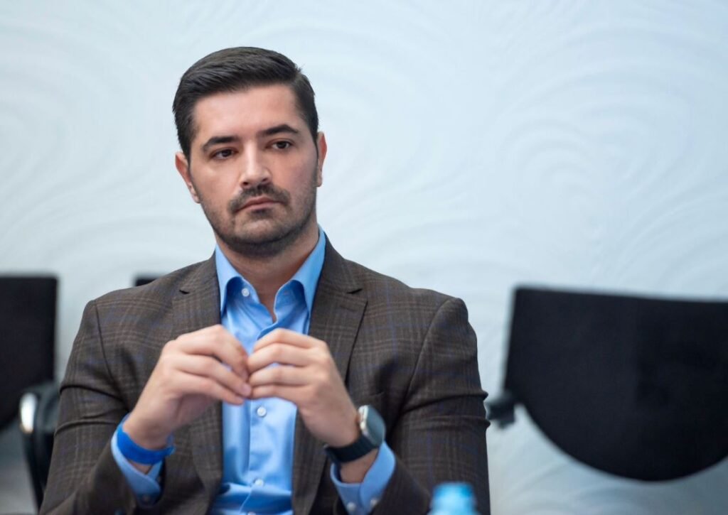 Mustajbašić: Mladi su naš prioritet, 320.000 eura za stambene kredite i stanarine