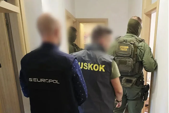 Razotkrivena šema djelovanja: Razbijena grupa koja je krijumčarila migrante iz BiH u zemlje EU