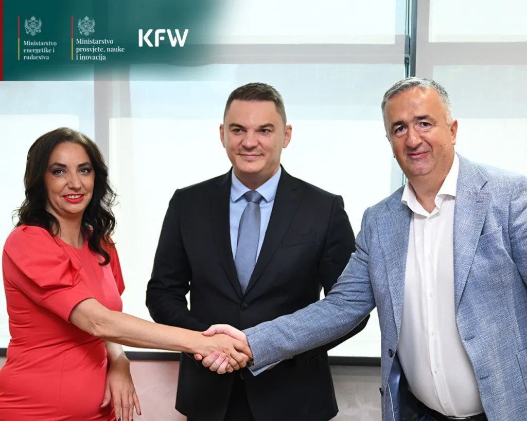 Nova ulaganja u sjever Crne Gore: Šahmanović potpisao ugovor vrijedan 4,8 miliona eura za škole u Beranama i Bijelom Polju