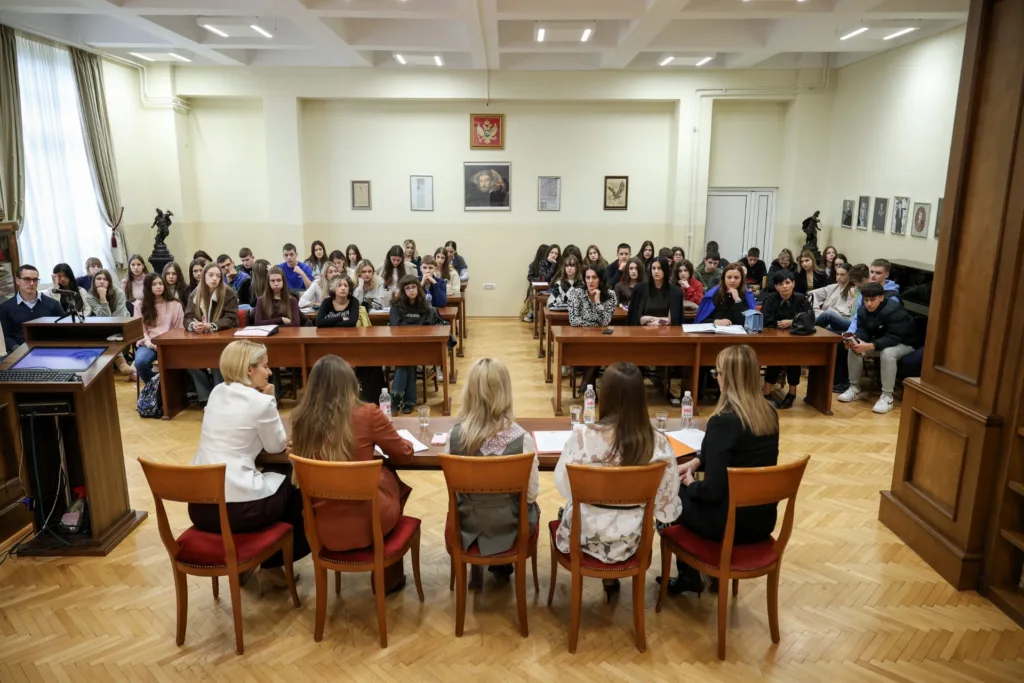 Podgorički Gimnazijalci spremni za nove prilike i brisanje granica koje donosi članstvo u EU