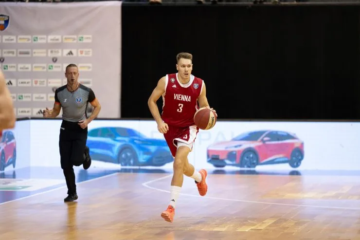 Gregor Glas MVP oktobra