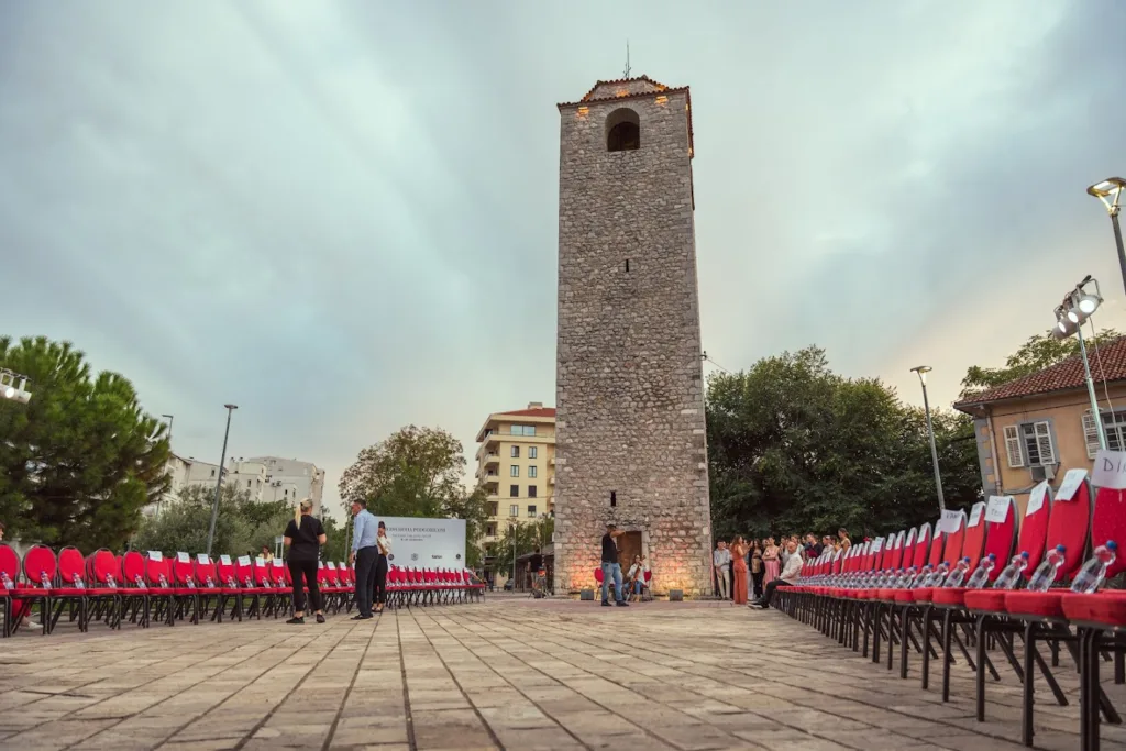 Održano drugo veče “Moda hoda Podgoricom”