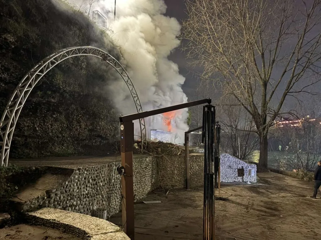 (VIDEO) Ćetković: Montažni i privremeni objekti na ušću Ribnice i Morače u najvećem riziku od požara