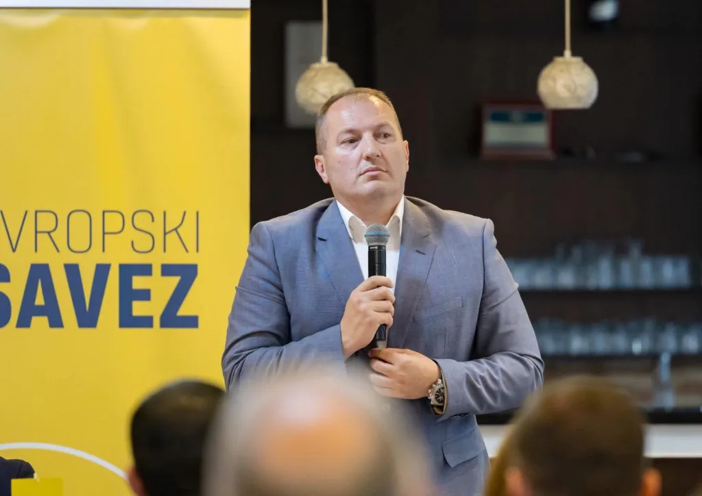 Kalač: Ibrahimović izdao građansku Crnu Goru i Bošnjake zarad privilegija svoje uže familije