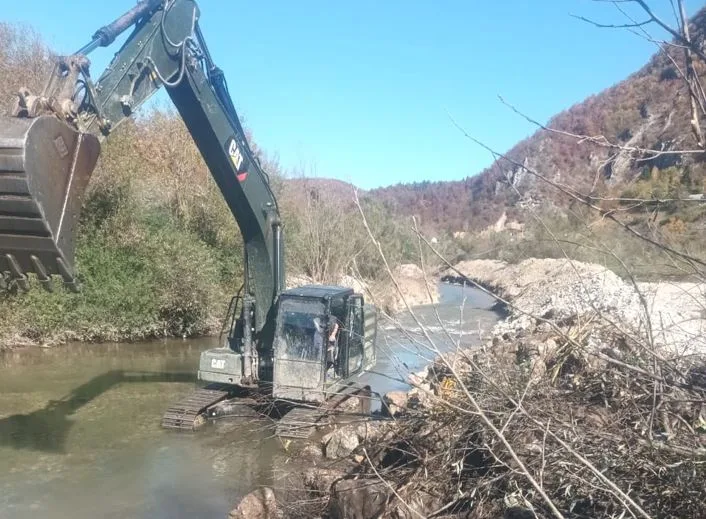 Završeni hitni interventni radovi u koritu rijeke Ibar u Rožajama
