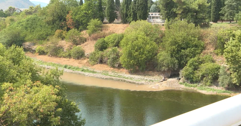 Oko 60 odsto otpadnih voda Podgorice i dalje se bez ikakvog prečišćavanja uliva u Moraču
