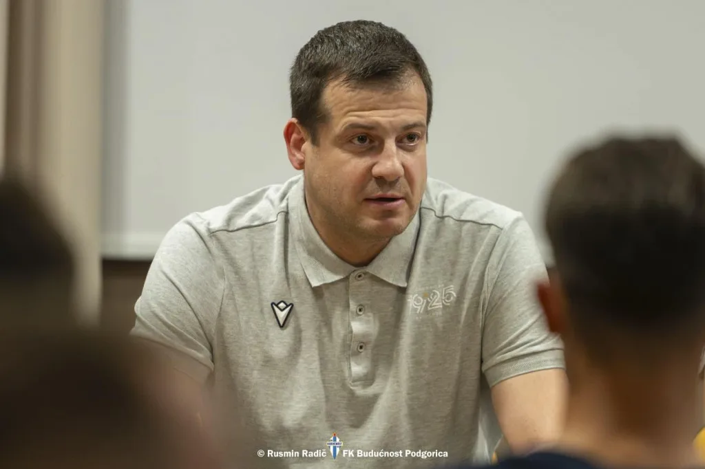 Gdje mnogo obećavaju, mali kofer ponesi