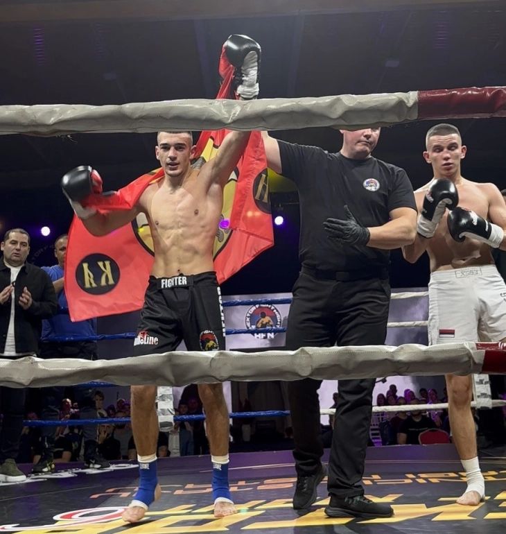 Radović slavio prekidom u prvoj rundi