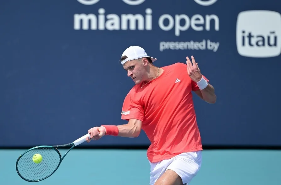 Menšik “torpedovao” Frica i zakazao finale sa Đokovićem