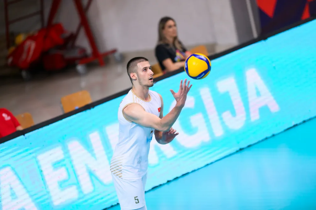 Maestralna partija Peruničića, uspješna sedmica za Zvicera