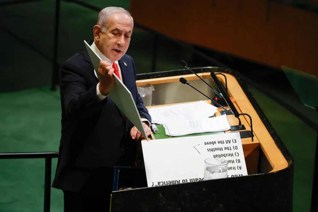 (VIDEO) Tokom obraćanja Netanjahua u UN stotine diplomata napustilo salu, Izraelci aplaudirali