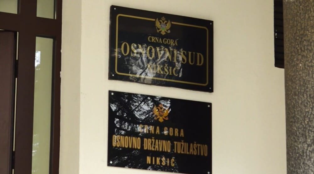 Nikšićanin zadržan zbog nasilja prema bivšoj supruzi i djeci