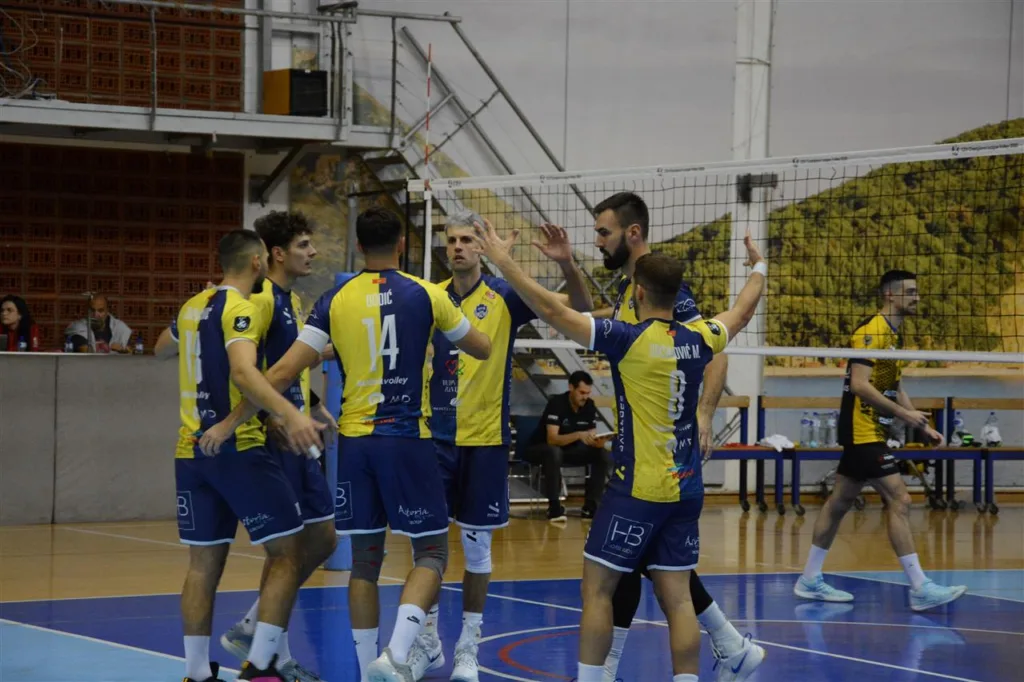 Odbojkašima Budve triler protiv Štrusena