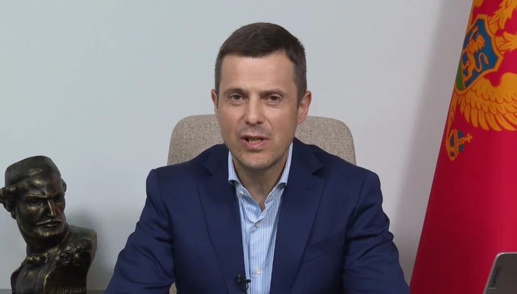 Mujović: U planu izgradnja novog “Krivog mosta” koji će imati četiri trake