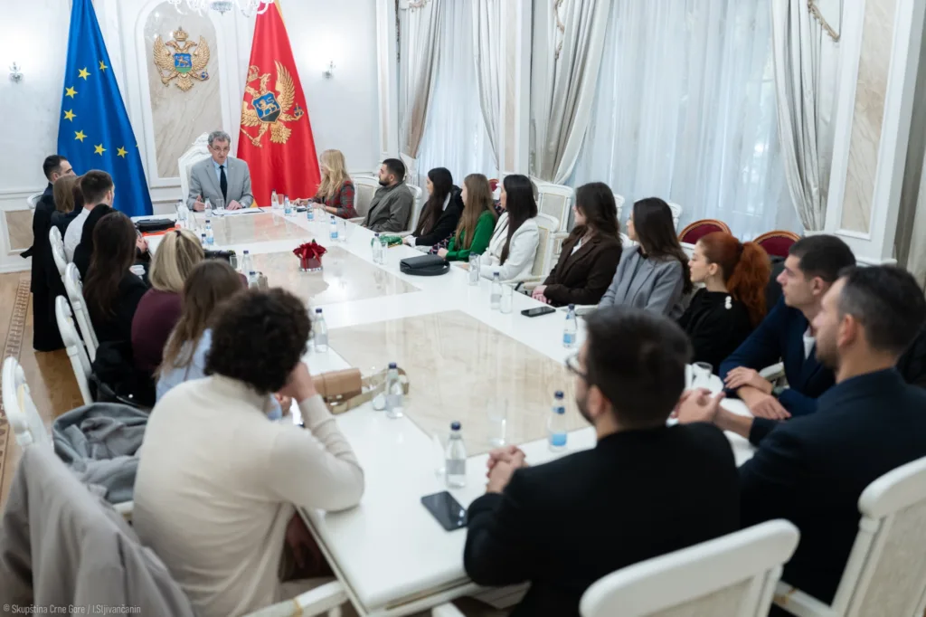 Završena peta generacija Škole tranzicione pravde