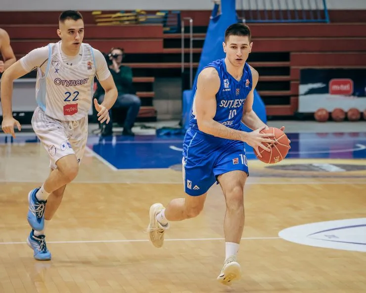 Sutjeska na plus 42 u Aleksandrovcu