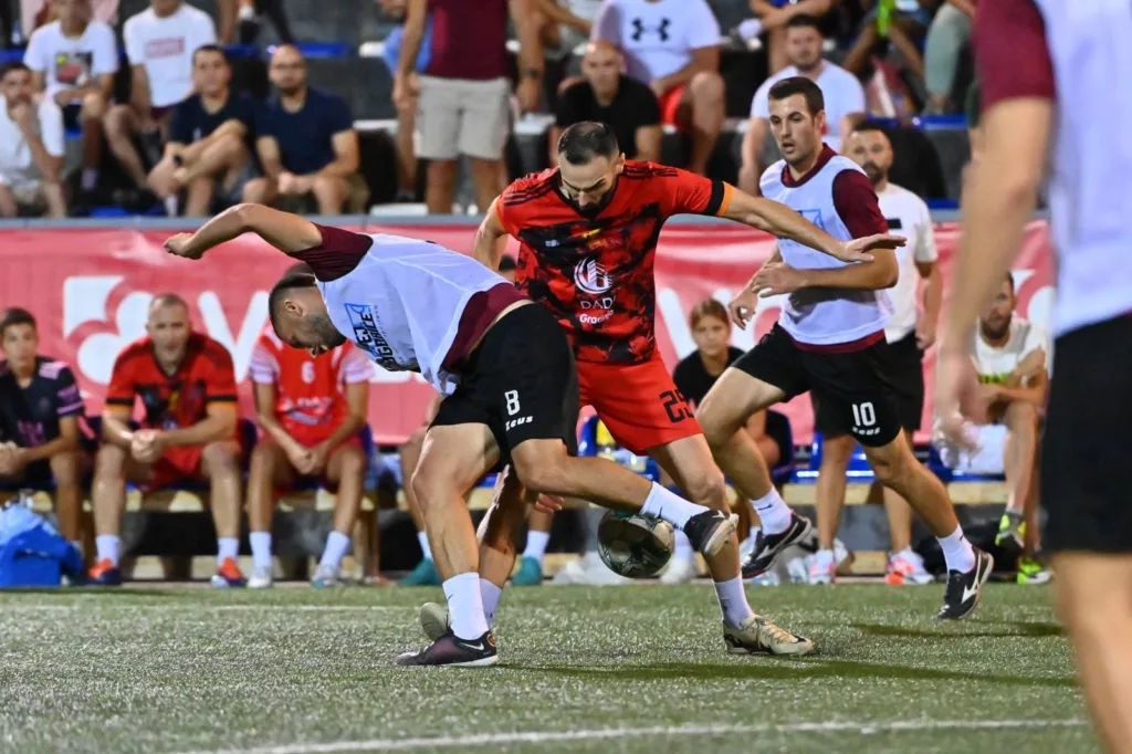 Penali promovisali prve polufinaliste: Stupovi i CD shop Mozart zakazali obračun za finale