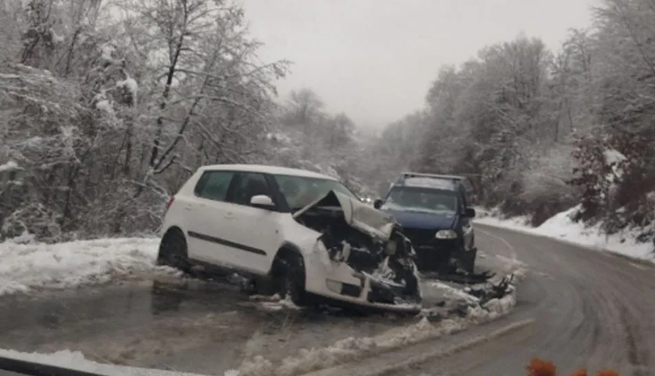 Udes na putu Bijelo Polje – Mojkovac, povrijeđeno više osoba