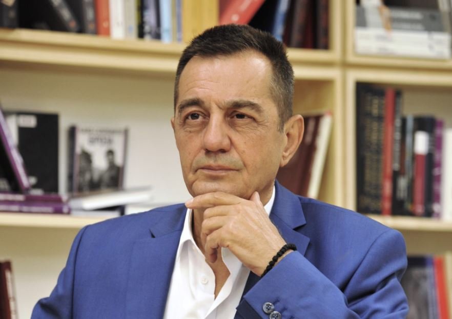 Kriza razuma i devijacija političkog sistema