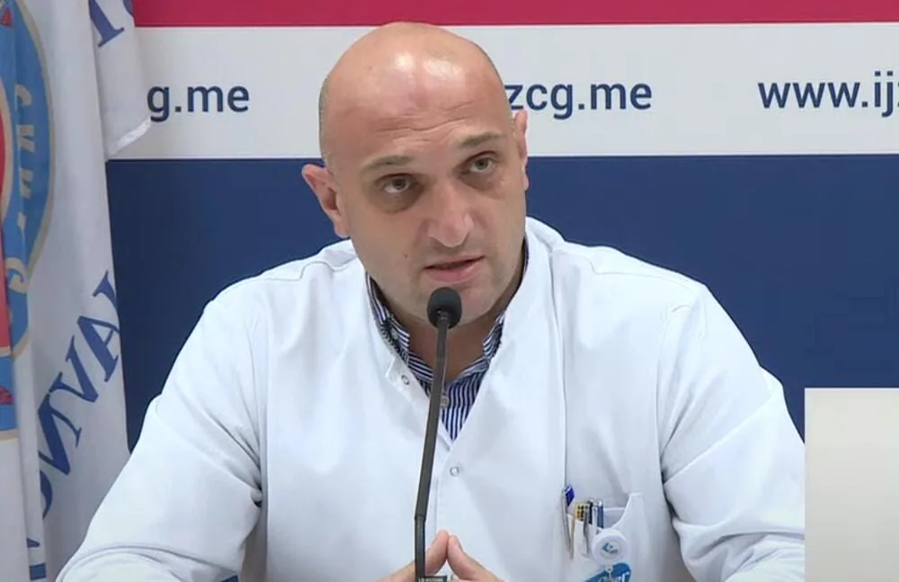 Radević: Abdić odavao informacije o zdravstvenom stanju mitropolita Amfilohija, očigledno zaboravio šta znači ljekarska etika