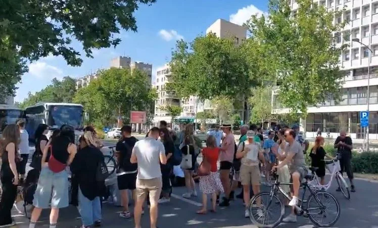 Šesti dan blokada u Srbiji: Najavljene nove obustave saobraćaja