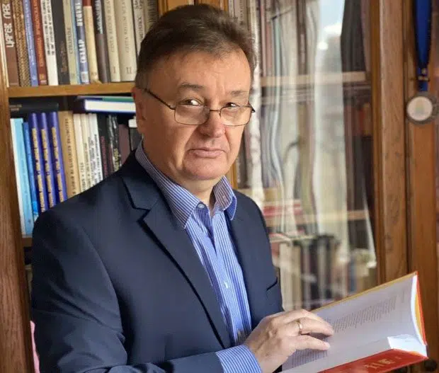 Aleksić: Strahujem da u Crnoj Gori ima više od 20.000 lažnih diploma