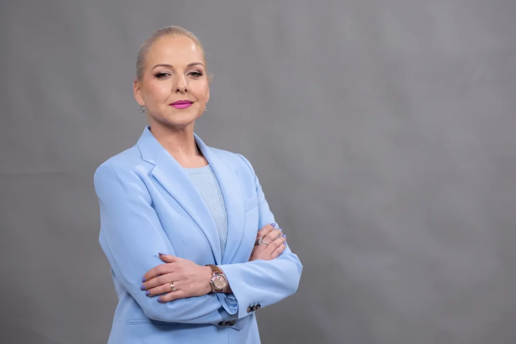 Kažanegra Stanišić: Hibridni narativi sve čeśće povezuju radikalizaciju i dezinformacije, stvarajući okruženje u kojem je teško razdvojiti istinu od manipulacije