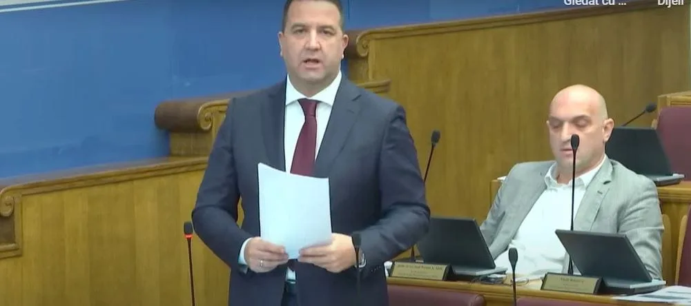 Eraković: Uzalud ZBCG inicijative, suština je da se parlamentarna većina u četvrtak raspala