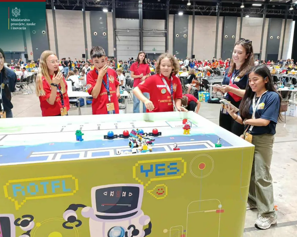 Zapažen rezultat barskih robotičara na takmičenju u Sloveniji