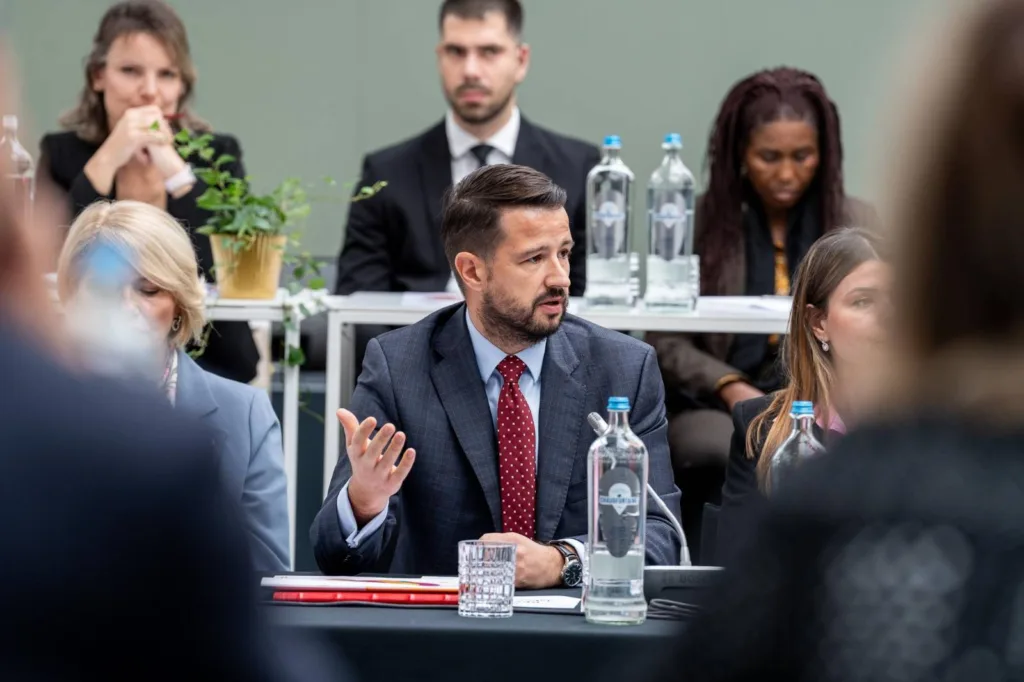 Milatović na Friends of Europe: Crna Gora može biti 28. članica EU do 2028.