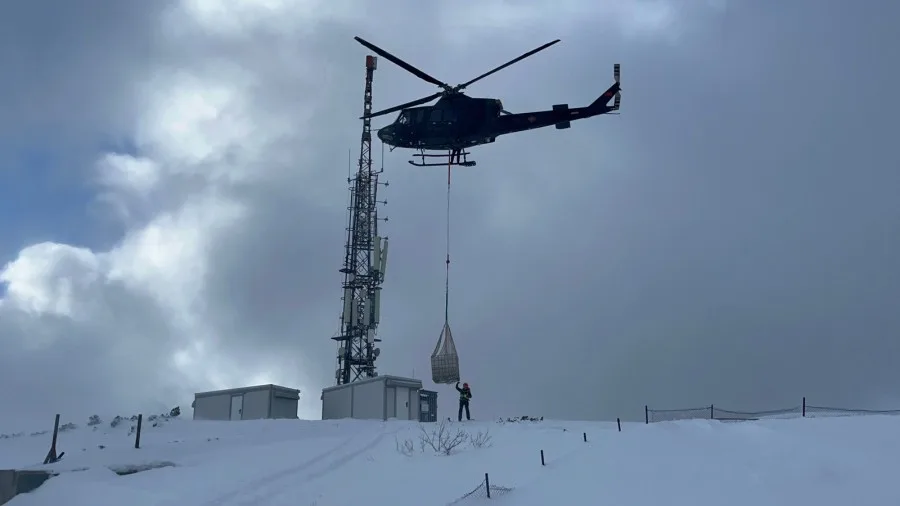 Helikopter Vojske CG održao signal radio-televizije i mobilnih mreža na Žabljaku