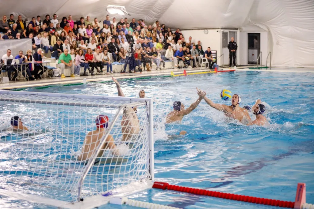 Novljani gostuju Novom Beogradu